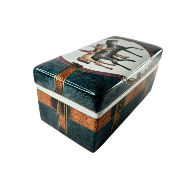 Vintage Heavy Rectangular Porcelain Ceramic  Trinket Box Equestrian Theme - Picture 5 of 9
